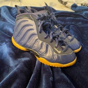 Nike air foamposites kids